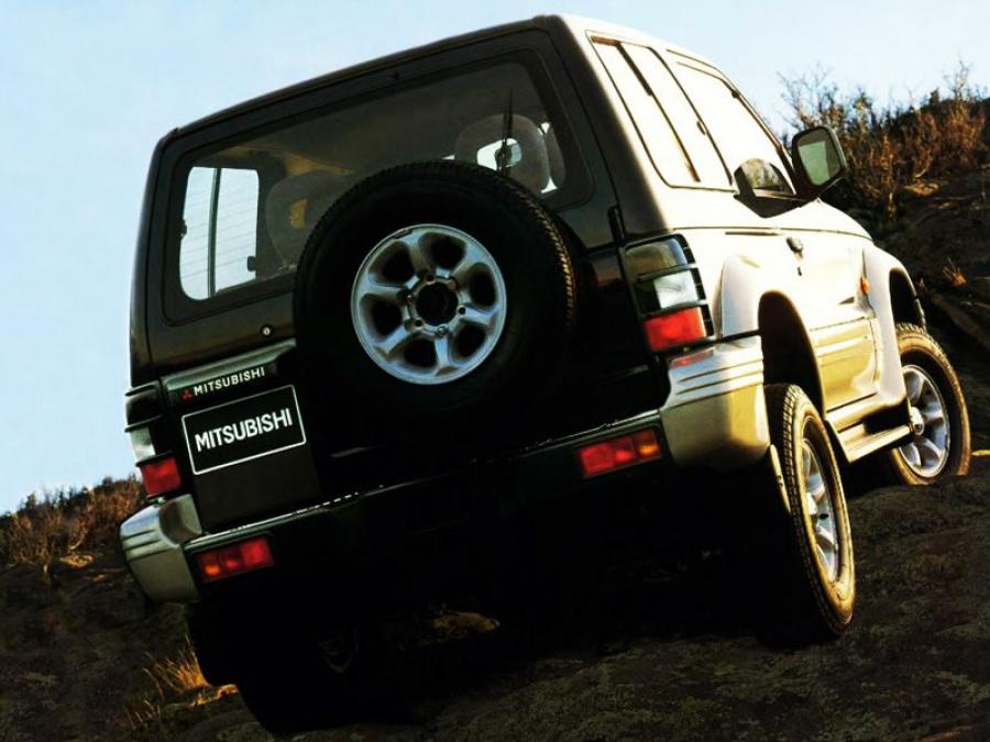  Mitsubishi Pajero Metal Top 1991 года  (фото 4 из 10)